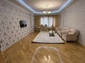 Сдаётся 3-комн. новостройка 134 м², Насиминский  р., photo 1 from 8