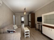 Satılır 2 otaqlı köhnə tikili 50 m², İnşaatçılar m., photo 2 from 8