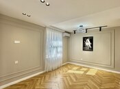 Продается 2-комн. вторичка 45 м², м. Элмляр Академиясы, photo 3 from 8