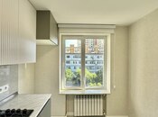 Продается 2-комн. вторичка 45 м², м. Элмляр Академиясы, photo 5 from 8