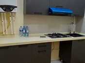 Сдаётся 3-комн. вторичка 75 м², м. Элмляр Академиясы, photo 2 from 8
