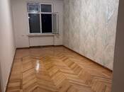 Satılır 2 otaqlı köhnə tikili 55 m², İnşaatçılar m., photo 6 from 8