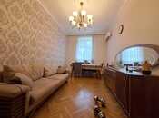 Satılır 2 otaqlı köhnə tikili 65 m², Elmlər Akademiyası m., photo 3 from 8