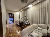 Satılır 6 otaqlı köhnə tikili 250 m², Sahil m., photo 2 from 8