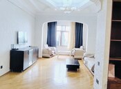Продаётся 3-комн. вторичка 95 м², м. Сахил, photo 2 from 8