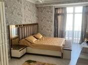 Сдаётся 2-комн. новостройка 103 м², м. Низами, photo 1 from 8