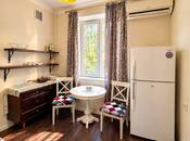 İcarəyə verilir 2 otaqlı köhnə tikili 76 m², Nizami m., photo 1 from 8