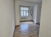 Продаётся 2-комн. вторичка 45 м², м. Ази Асланов, photo 1 from 8