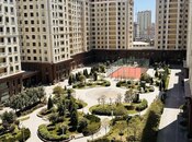 Сдаётся 2-комн. новостройка 70 м², м. Иншаатчылар, photo 1 from 8