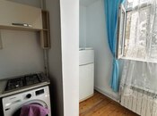 Satılır 2 otaqlı köhnə tikili 70 m², İnşaatçılar m., photo 7 from 8