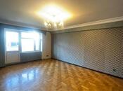 Продаётся 5-комн. вторичка 180 м², м. Низами, photo 3 from 8
