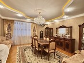 Продается 4-комн. вторичка 146 м², м. Азадлыг проспекти, photo 1 from 8