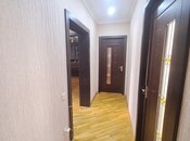 Продается 3-комн. вторичка 90 м², м. Нефтчиляр, photo 1 from 8