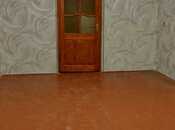 Satılır 2 otaqlı köhnə tikili 45 m², İnşaatçılar m., photo 1 from 5