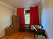Satılır 1 otaqlı köhnə tikili 35 m², Nizami m., photo 1 from 4