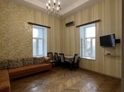 Сдаётся 3-комн. вторичка 90 м², м. Ичеришехер, photo 1 from 8