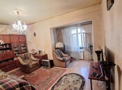 Satılır 2 otaqlı köhnə tikili 70 m², Azadlıq Prospekti m., photo 4 from 8