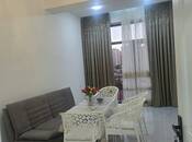 Сдается 2-комн. новостройка 72 м², м. Низами, photo 1 from 8