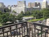 Satılır 3 otaqlı köhnə tikili 65 m², Nizami m., photo 1 from 8