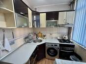 Satılır 2 otaqlı köhnə tikili 45 m², Qara Qarayev m., photo 1 from 8