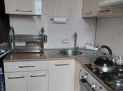 Продается 2-комн. вторичка 65 м², м. Элмляр Академиясы, photo 4 from 8