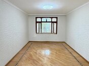 Продаётся 2-комн. вторичка 50 м², м. Иншаатчылар, photo 1 from 8