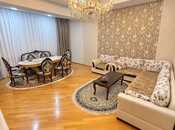 Продаётся 3-комн. новостройка 135 м², м. Кара Караев, photo 1 from 8