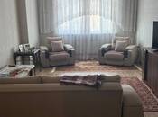 Сдается 2-комн. новостройка 65 м², м. Ази Асланов, photo 1 from 4