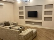 Сдается 3-комн. новостройка 146 м², Хатаинский р., photo 2 from 8
