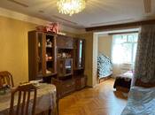 Satılır 2 otaqlı köhnə tikili 60 m², İnşaatçılar m., photo 3 from 8
