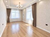 Продаётся 2-комн. вторичка 60 м², м. Ази Асланов, photo 1 from 6