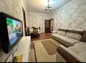 Продаётся 2-комн. вторичка 62 м², м. Ази Асланов, photo 2 from 8