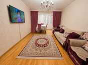 Продается 3-комн. вторичка 70 м², м. Кара Караев, photo 2 from 8