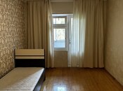 Satılır 2 otaqlı köhnə tikili 68 m², İnşaatçılar m., photo 3 from 8
