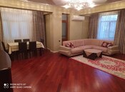 Сдаётся 3-комн. новостройка 140 м², м. Низами, photo 2 from 8