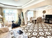 Satılır 5 otaqlı köhnə tikili 120 m², Xalqlar Dostluğu m., photo 1 from 8