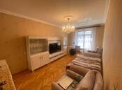 Продается 4-комн. вторичка 110 м², м. Ази Асланов, photo 1 from 8