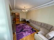 Satılır 3 otaqlı köhnə tikili 135 m², İnşaatçılar m., photo 3 from 8