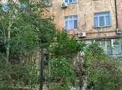 Satılır 3 otaqlı köhnə tikili 90 m², Yasamal r., photo 1 from 8