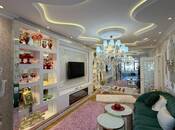 Продаётся 4-комн. новостройка 105 м², м. Кара Караев, photo 2 from 8