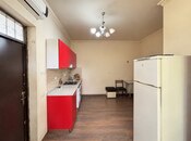 Продаётся 3-комн. вторичка 63 м², м. Низами, photo 2 from 8