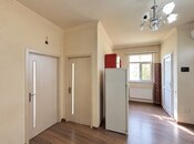Продаётся 3-комн. вторичка 63 м², м. Низами, photo 6 from 8