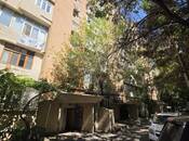 Продаётся 2-комн. вторичка 65 м², м. Гянджлик, photo 1 from 8
