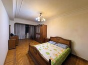 Satılır 4 otaqlı köhnə tikili 110 m², Gənclik m., photo 2 from 8