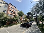 Satılır 2 otaqlı köhnə tikili 55 m², Xalqlar Dostluğu m., photo 1 from 8