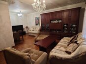 Продаётся 3-комн. вторичка 75 м², м. Нефтчиляр, photo 1 from 8