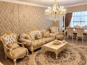 Satılır 3 otaqlı köhnə tikili 74 m², Massiv D q., photo 1 from 8