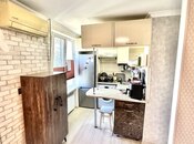 Satılır 2 otaqlı köhnə tikili 40 m², Qara Qarayev m., photo 2 from 8