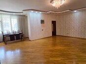 Satılır 4 otaqlı yeni tikili 200 m², 28 May m., photo 2 from 8