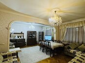 Satılır 5 otaqlı köhnə tikili 125 m², Azadlıq Prospekti m., photo 2 from 8